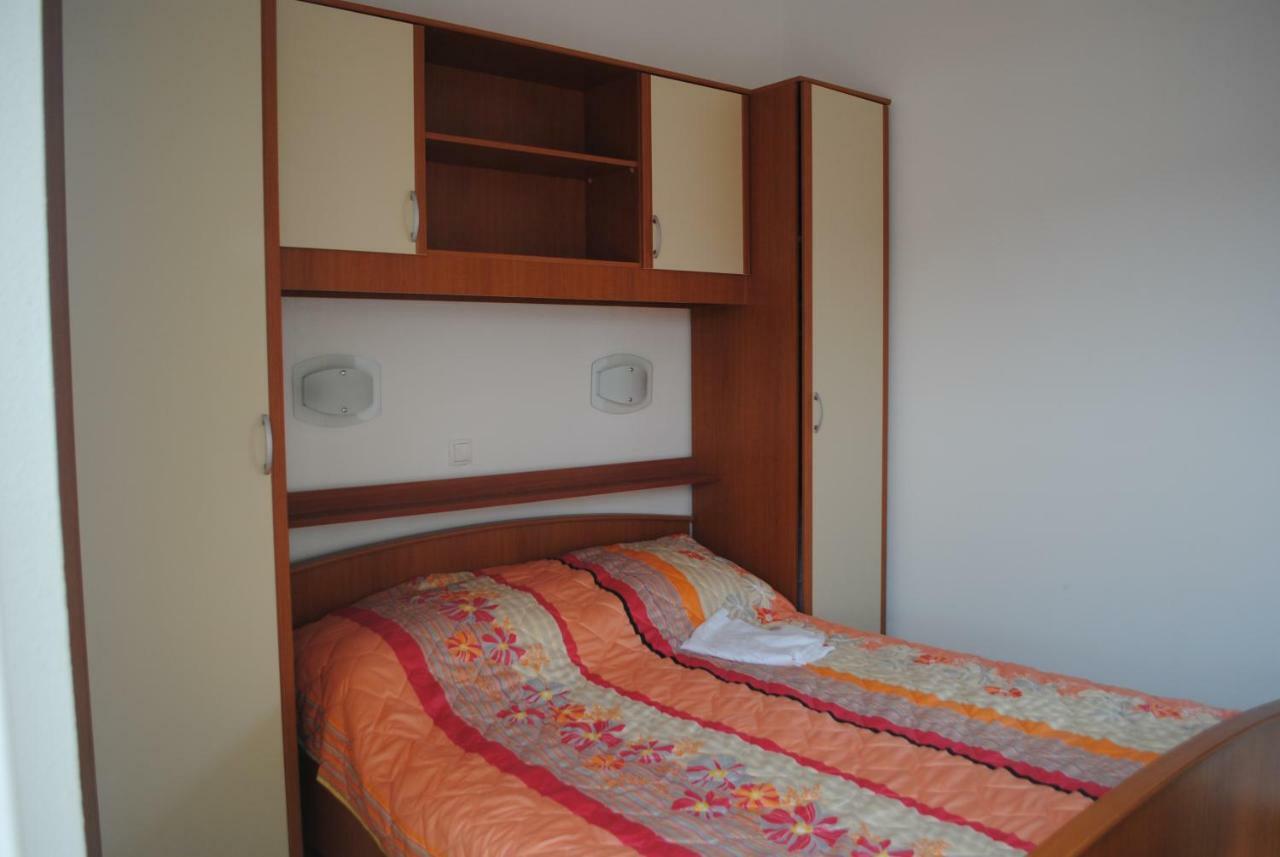Ciovo Apartments Trogir Eksteriør billede