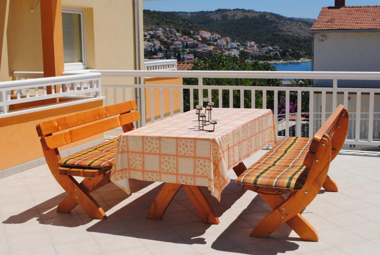 Ciovo Apartments Trogir Eksteriør billede